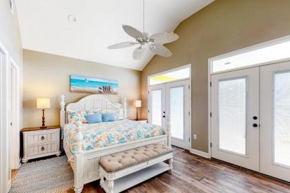 Lazy Daze Beach House - image 14