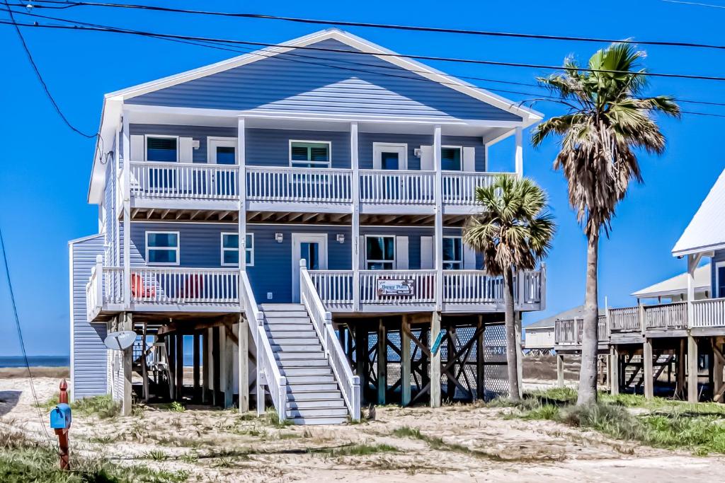 Malibu Beach House - main image