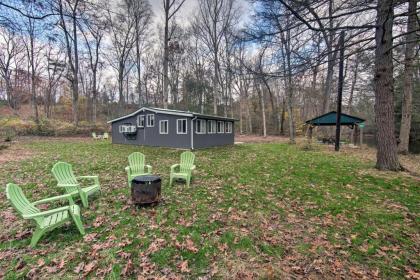 Creekside Stoney Cabin - 15 Min to Harrisburg - image 6