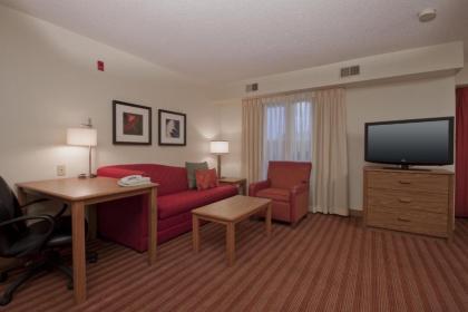 Residence Inn by Marriott Davenport - image 15