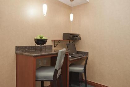 Residence Inn by Marriott Davenport - image 2