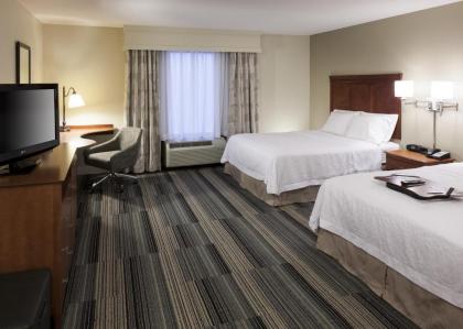 Hampton Inn & Suites Davenport - image 10