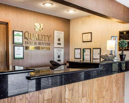 Quality Inn & Suites Davenport - image 3