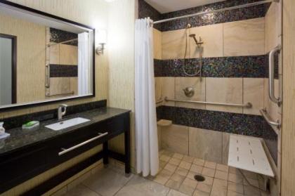 Holiday Inn Express & Suites Davenport North - image 14