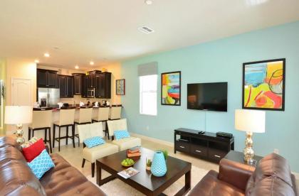 Short Distance Large 8 Bedroom Pool Homes Located in Champion Gates Water Park Resort - image 4