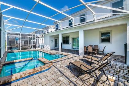 NEW BETHEL Orlando Villa With Pvt Pool Jacuzzi Game Room and close to Disney - image 7