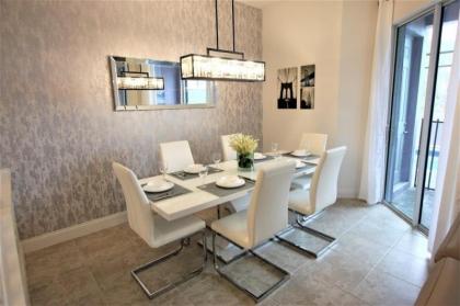 Brand New Modern Town Home with Pvt Pool near Disney - image 11