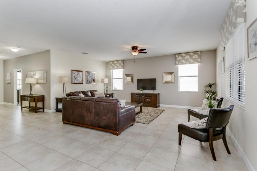 Imagine You and Your Family Renting this 5 Star Villa on Champions Gate Resort Orlando Villa 3611 - image 6