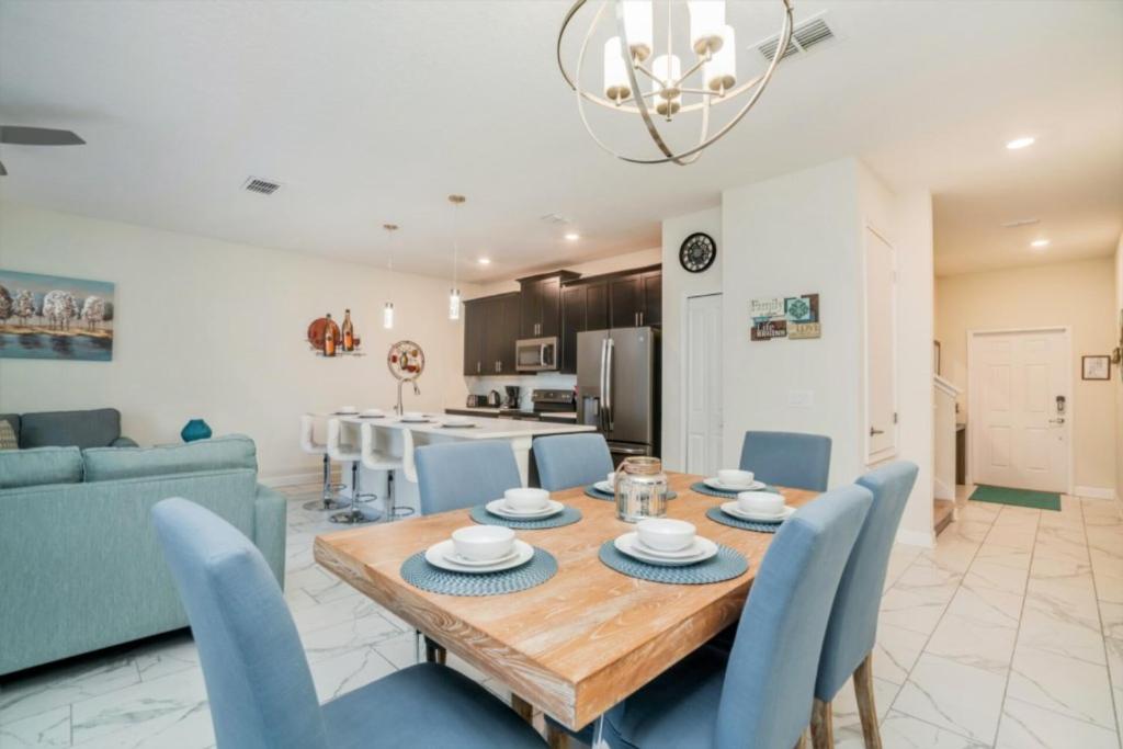 The Ultimate Guide to Renting Your Luxury Townhome on Champions Gate Resort Orlando Townhome 3617 - image 4