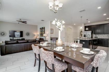 You have Found the Ultimate 6 Bedroom Villa on Solterra Resort Orlando Villa 3685 - image 7