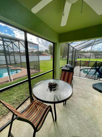 Grand Family House with Private Pool near Disney Parks - image 18