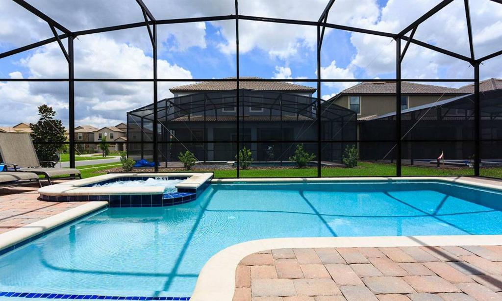 Luxury Private Villa with Large Pool on Champions Gate Orlando Villa 4307 - image 5