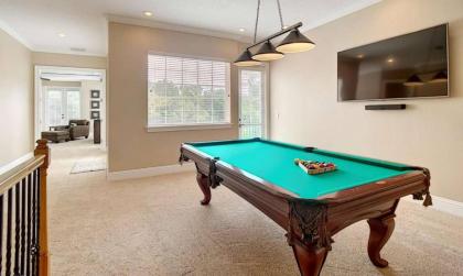 Luxury Private Villa with Large Pool on Reunion Resort and Spa Orlando Villa 4739 - image 3