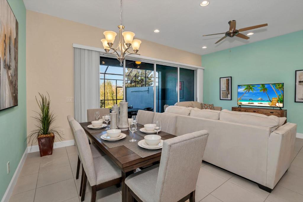 341 Captiva Drive - image 4