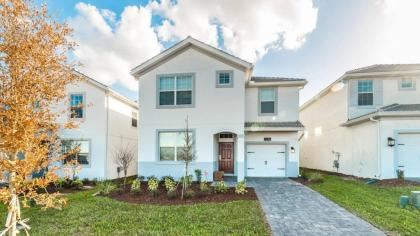 Beautiful Villa with first class amenities on Champions Gate Resort Orlando Villa 4936 Davenport