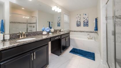 Beautiful Villa with first class amenities on Champions Gate Resort Orlando Villa 5003 - image 10