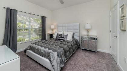 Luxury Contemporary Style Villa on Champions Gate Resort Orlando Villa 4935 - image 9