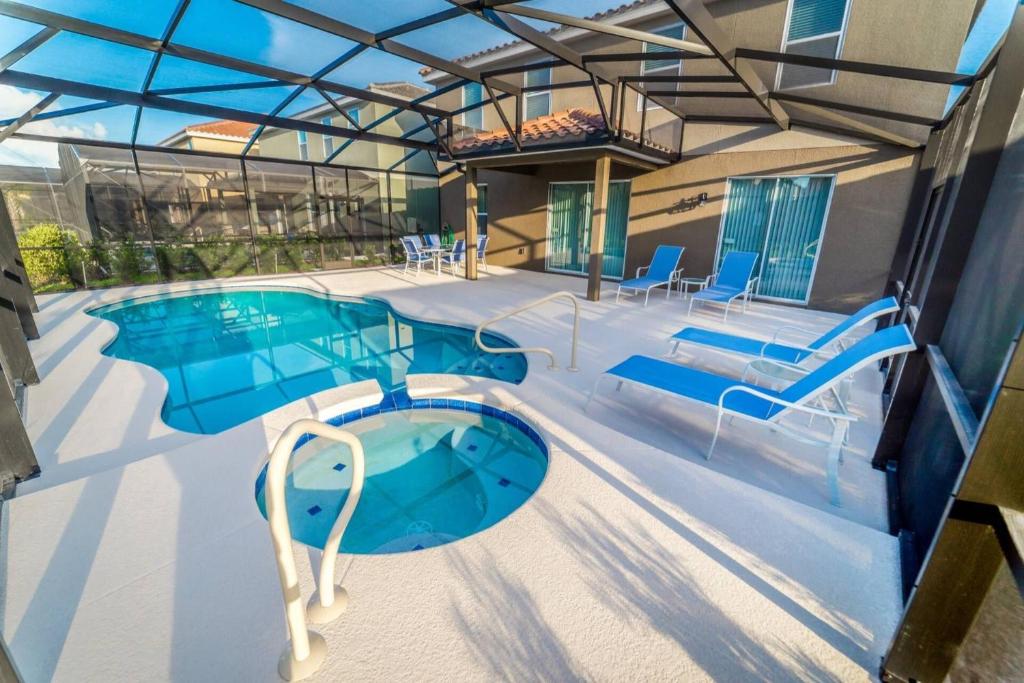 Luxury Villa with Private Pool on Solterra Resort Orlando Villa 4946 - image 4