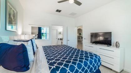 Rent the Perfect 5 Bedroom Villa on Solterra Resort Orlando Villa 4952 - image 10