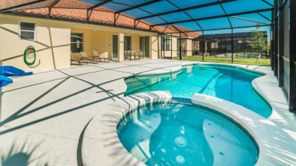 Rent the Perfect 5 Bedroom Villa on Solterra Resort Orlando Villa 4952 - image 15