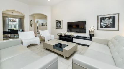 The Perfect Villa with a beautiful Private Pool Orlando Villa 4951 - image 3