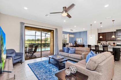 Spacious Perfect Home for Orlando Getaway Large Pool and Gameroom! #5ST441 - image 4