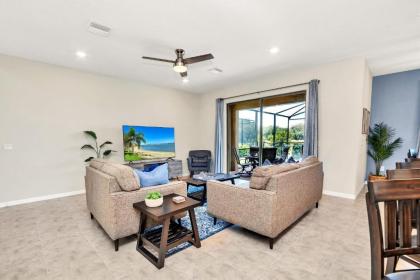 Spacious Perfect Home for Orlando Getaway Large Pool and Gameroom! #5ST441 - image 9