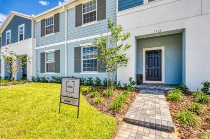 New Windsor Island Resort Townhome 5BD 4BA with Private Pool - image 5