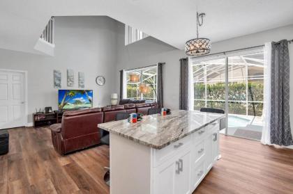 HUGE and Modern Home only 12 Miles from Disney! #6AV338 - image 15