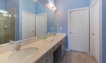 Rent the Perfect 10 Bedroom Villa on Solterra Resort Orlando Villa 4731 - image 13