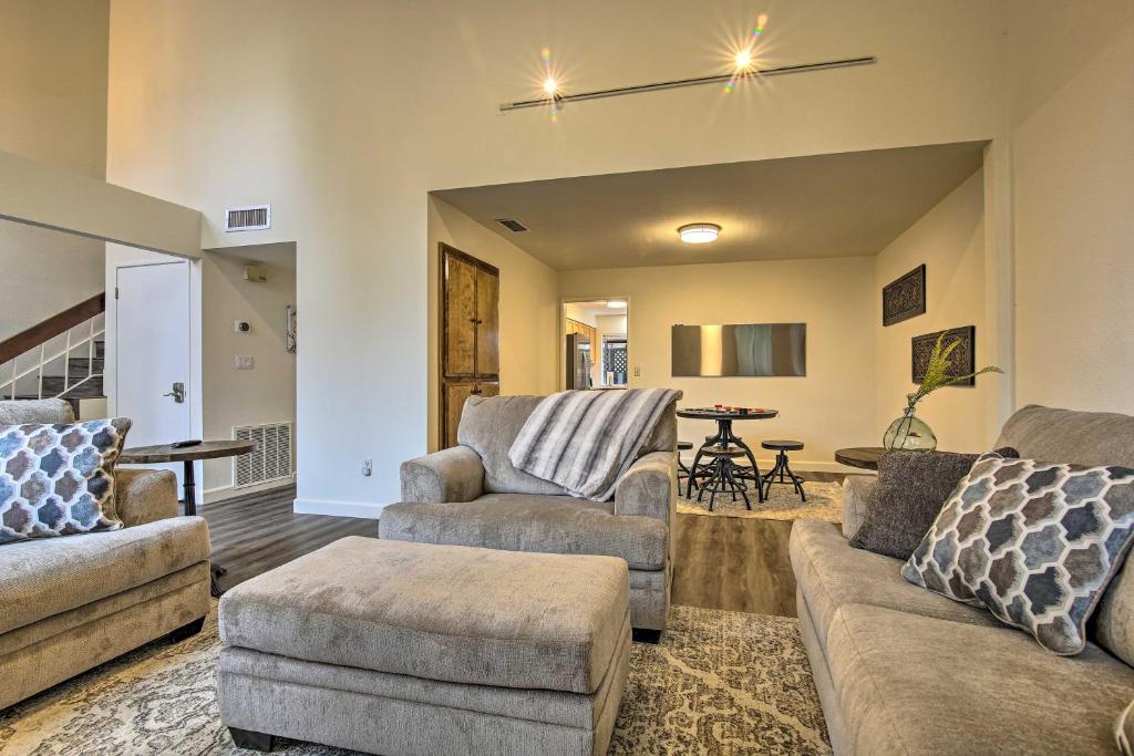 Well-Appointed Condo Across Street from UC Davis! - image 5