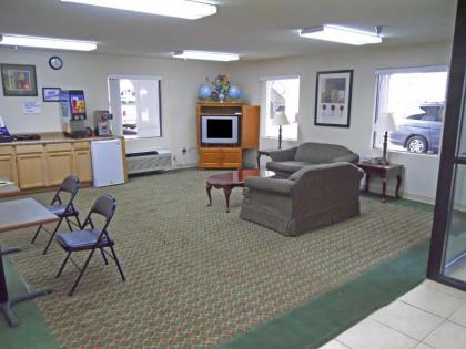 Country Hearth Inn and Suites Dawson - image 12