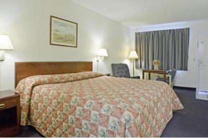 Americas Best Value Inn Dayton - image 6