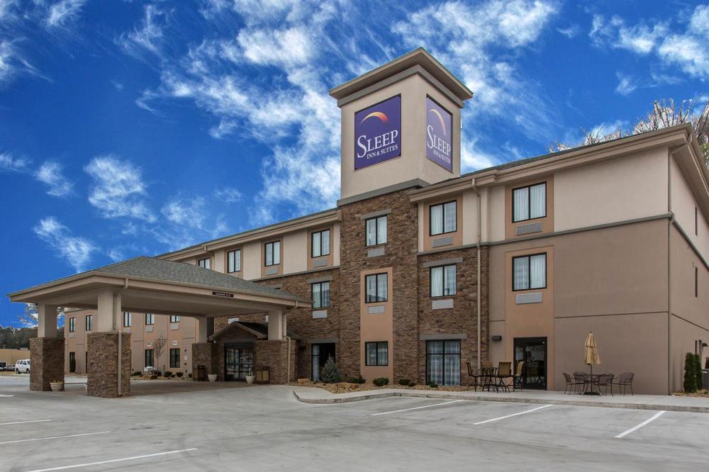 Sleep Inn & Suites Dayton - main image