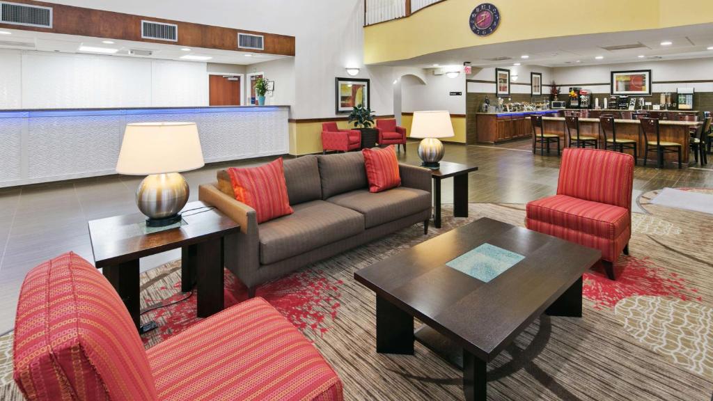 Best Western Dayton Inn & Suites - image 3