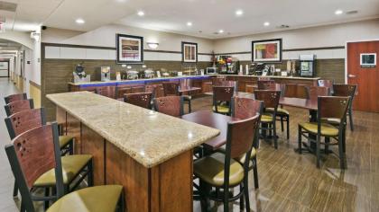 Best Western Dayton Inn & Suites - image 4