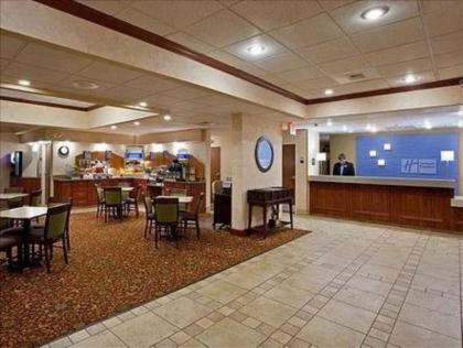 Holiday Inn Express Hotel & Suites Dayton-Huber Heights - image 3