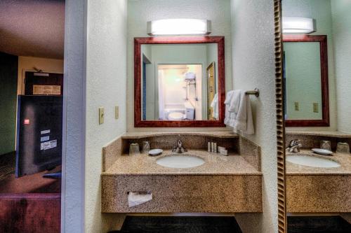 SpringHill Suites Dayton South/Miamisburg - image 4