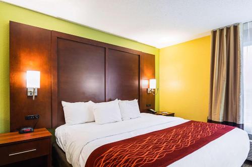 Comfort Inn & Suites Dayton - image 3