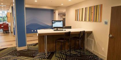 Holiday Inn Express & Suites Dayton North - Vandalia an IHG Hotel - image 9