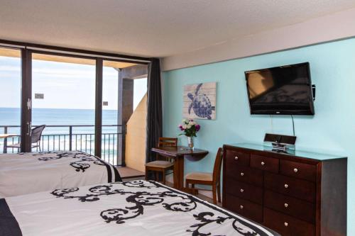 Beach Condo Unit #538 - image 2