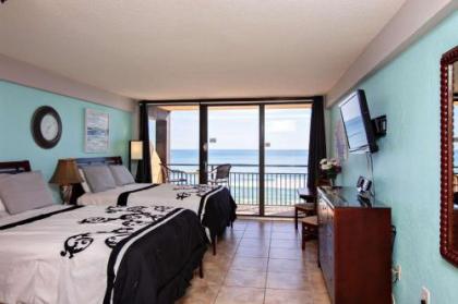 Beach Condo Unit #538 - image 4