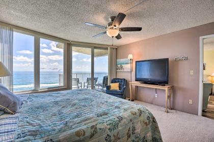 Beachfront Condo Walk to Pier and Dining! - image 11