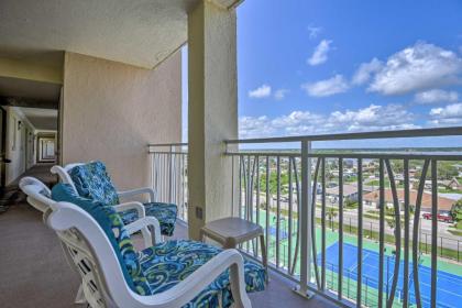 Beachfront Condo Walk to Pier and Dining! - image 18