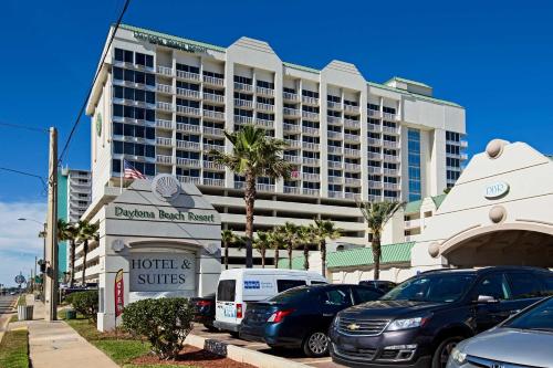 Resort Condo with Beachfront Pool Book for Bike Week - image 3