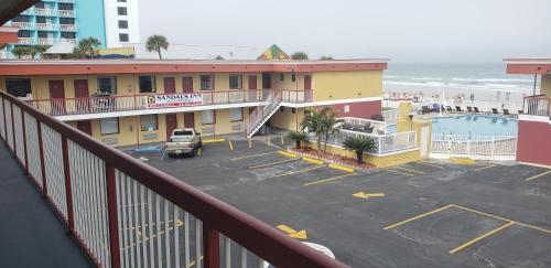 Sandals Inn - image 2