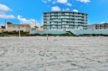 Daytona Beach Club & Beachfront Beetle - image 5