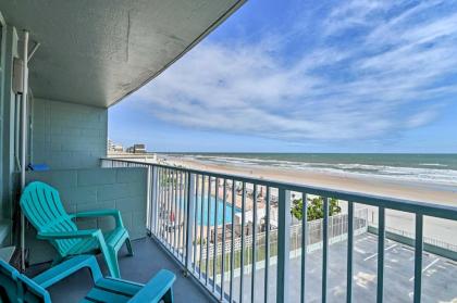 Updated Daytona Beach Oceanfront Studio with Pool! - image 18