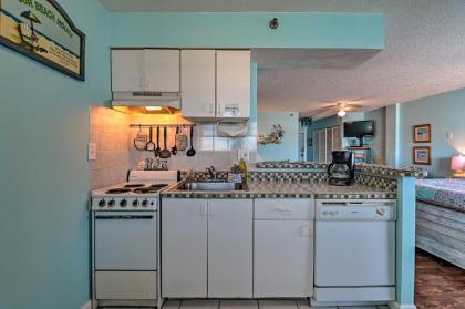 Updated Daytona Beach Oceanfront Studio with Pool! - image 5