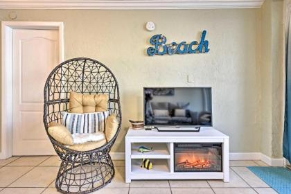 Top-Floor Beach Condo with 2 Oceanfront Balconies! - image 13